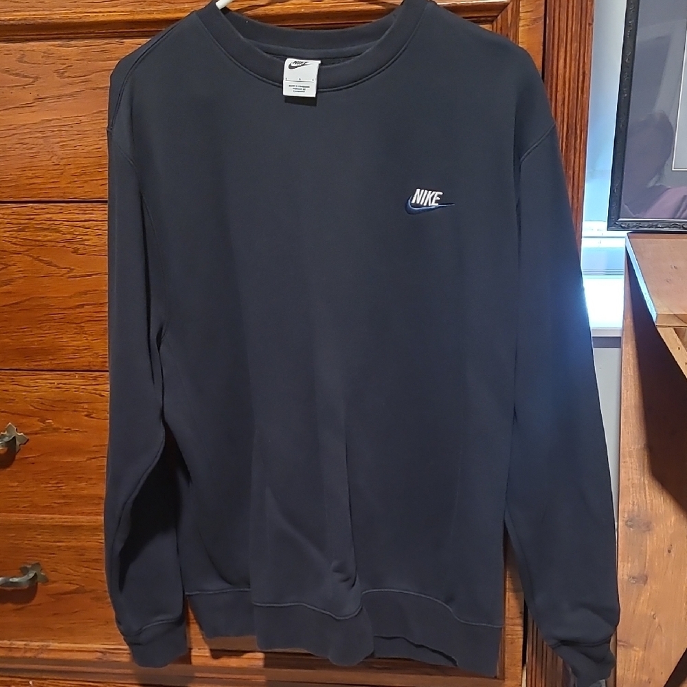 Nike Men's Black Sweater